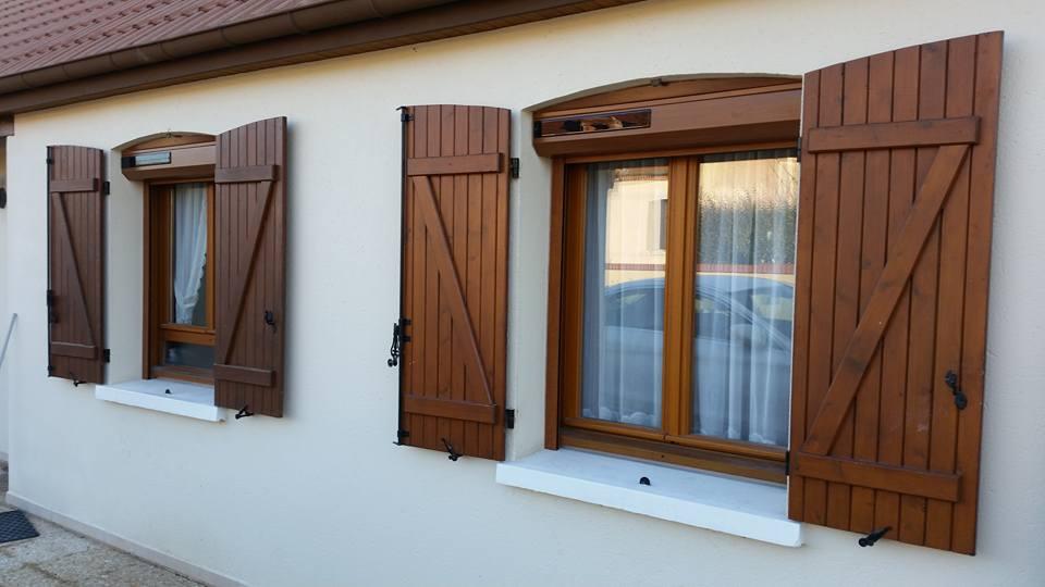 Volet roulant aluminium ton chene dore SOLAIRE